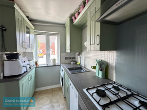 Kitchen- click for photo gallery